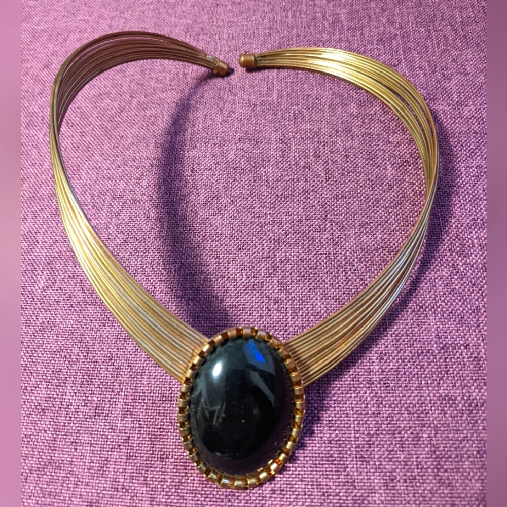 Black Faux Stone Necklace - Picture 1 of 7
